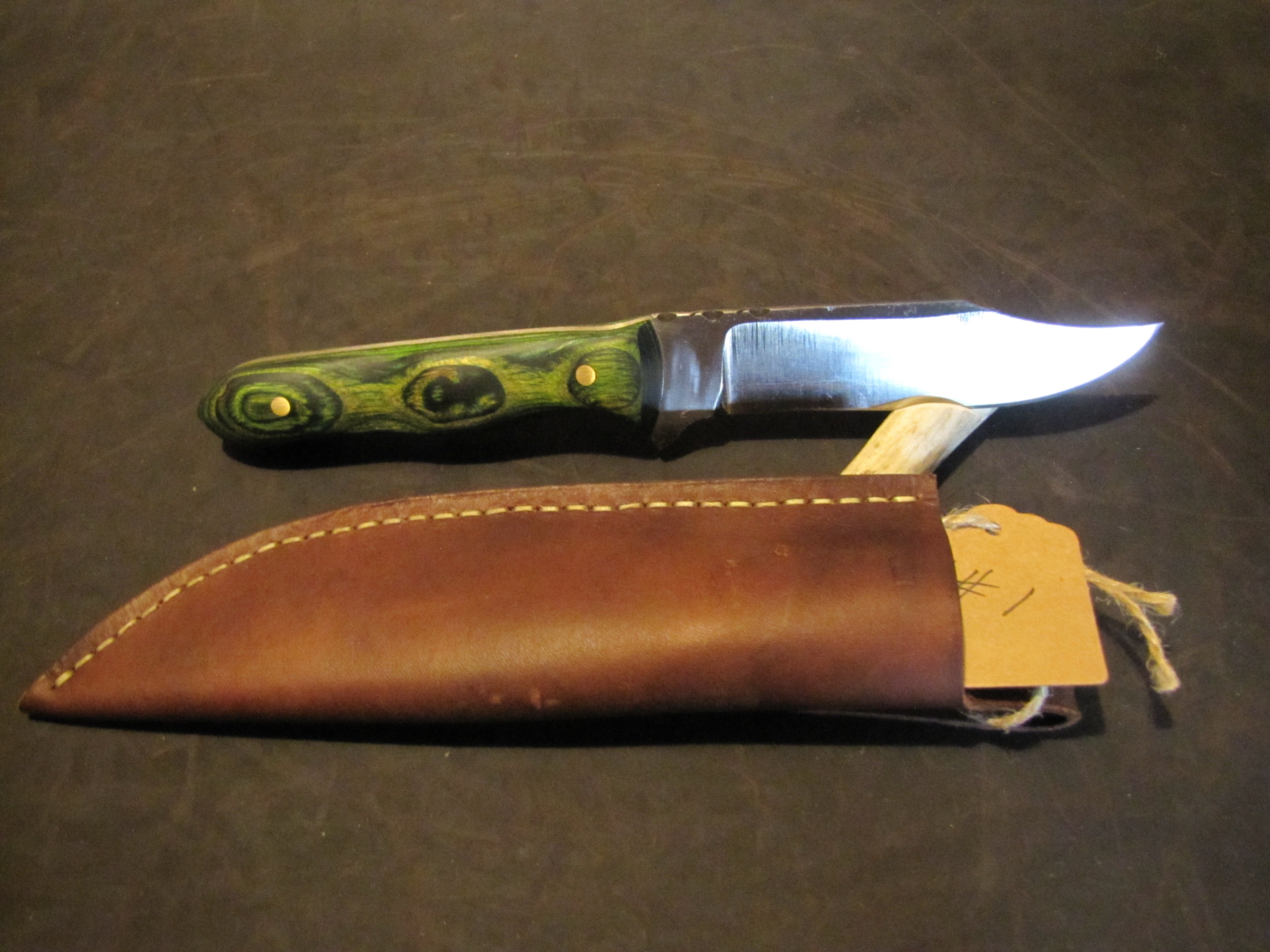 The hawk "bowie style hunter"