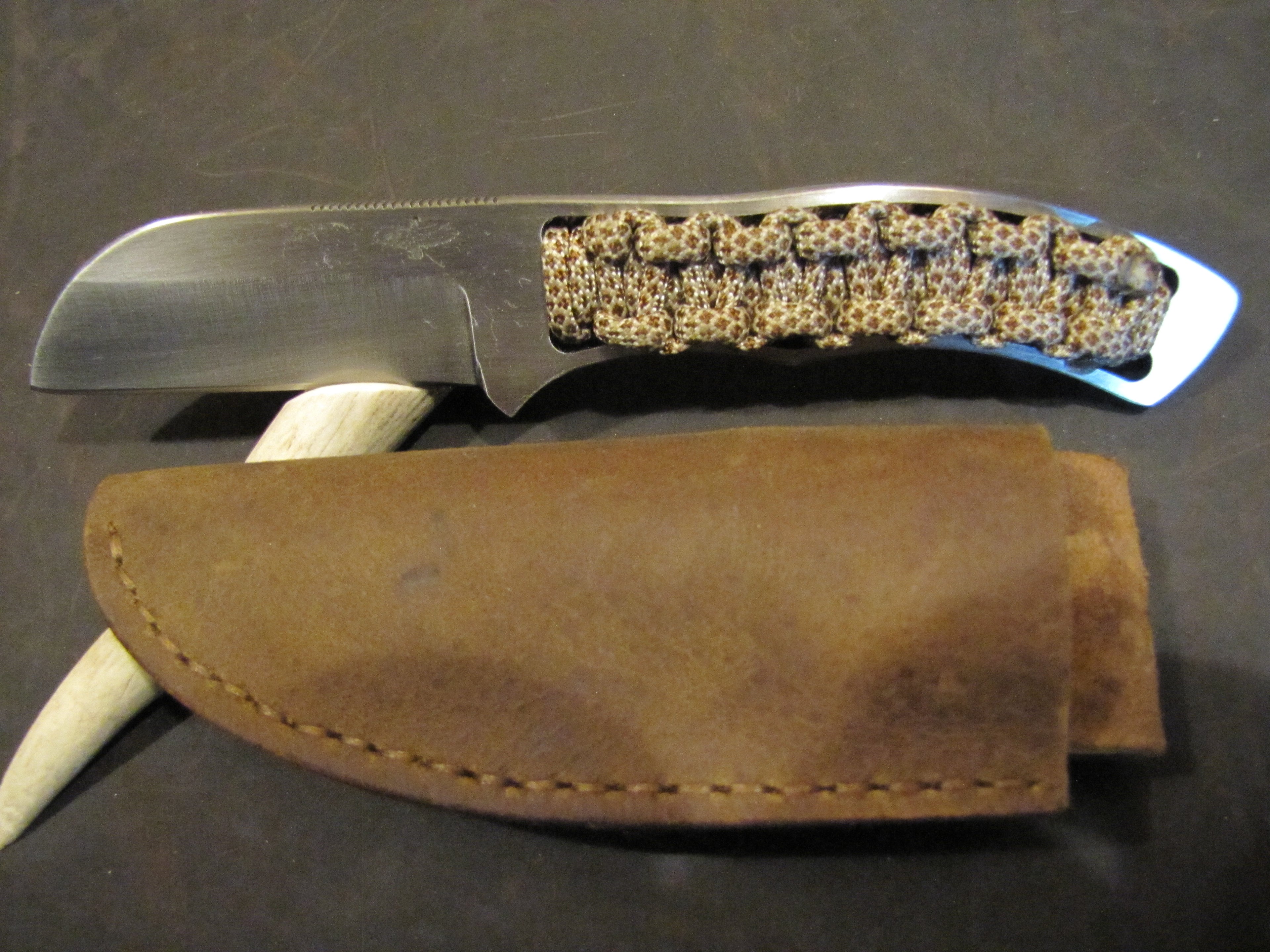 Sheep's-Foot Scout "EDC Para-cord Knife"